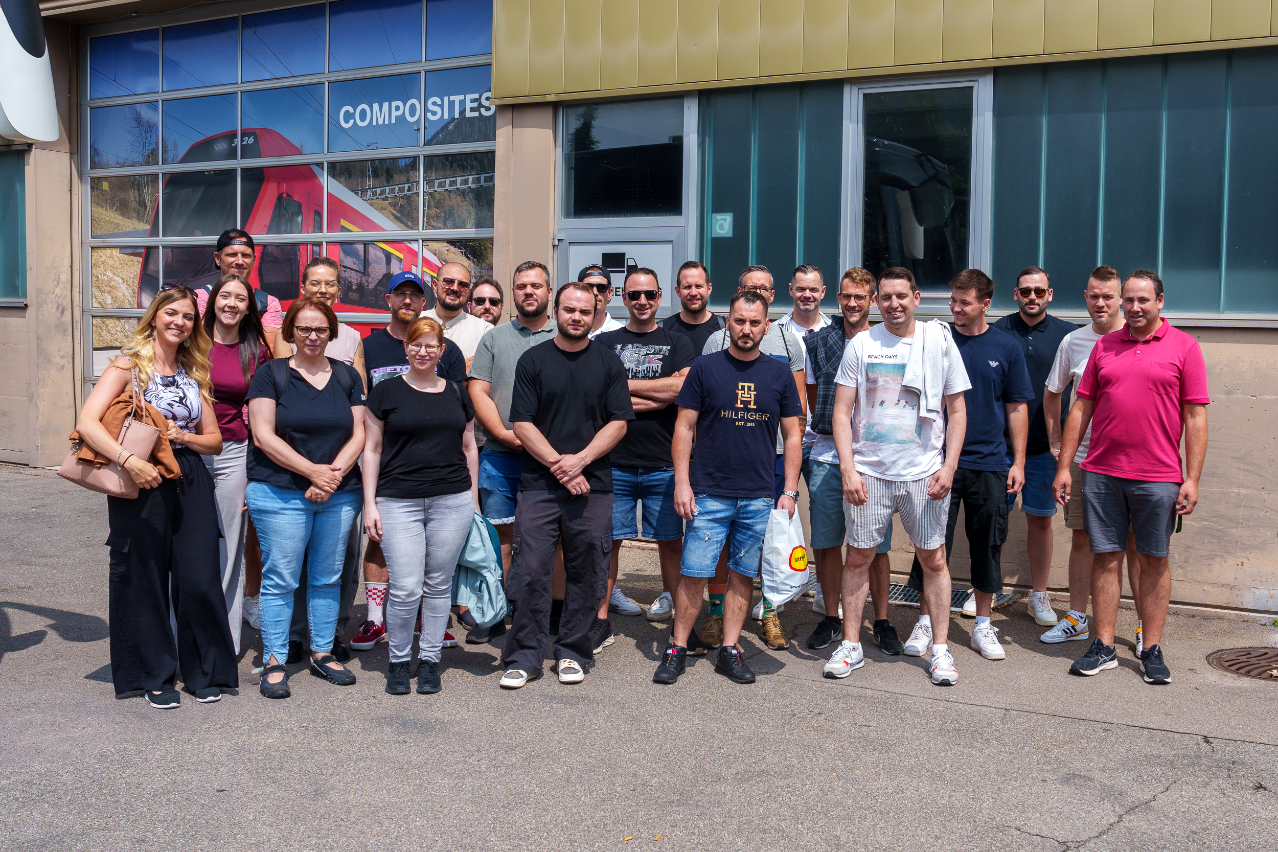 Das Faserplast-Team vor der Abffahrt zum Sommerevent