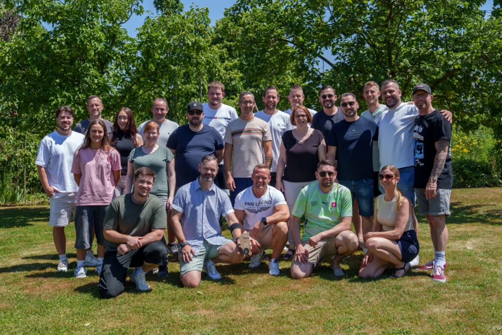 Gruppenfoto Faserplast Team
